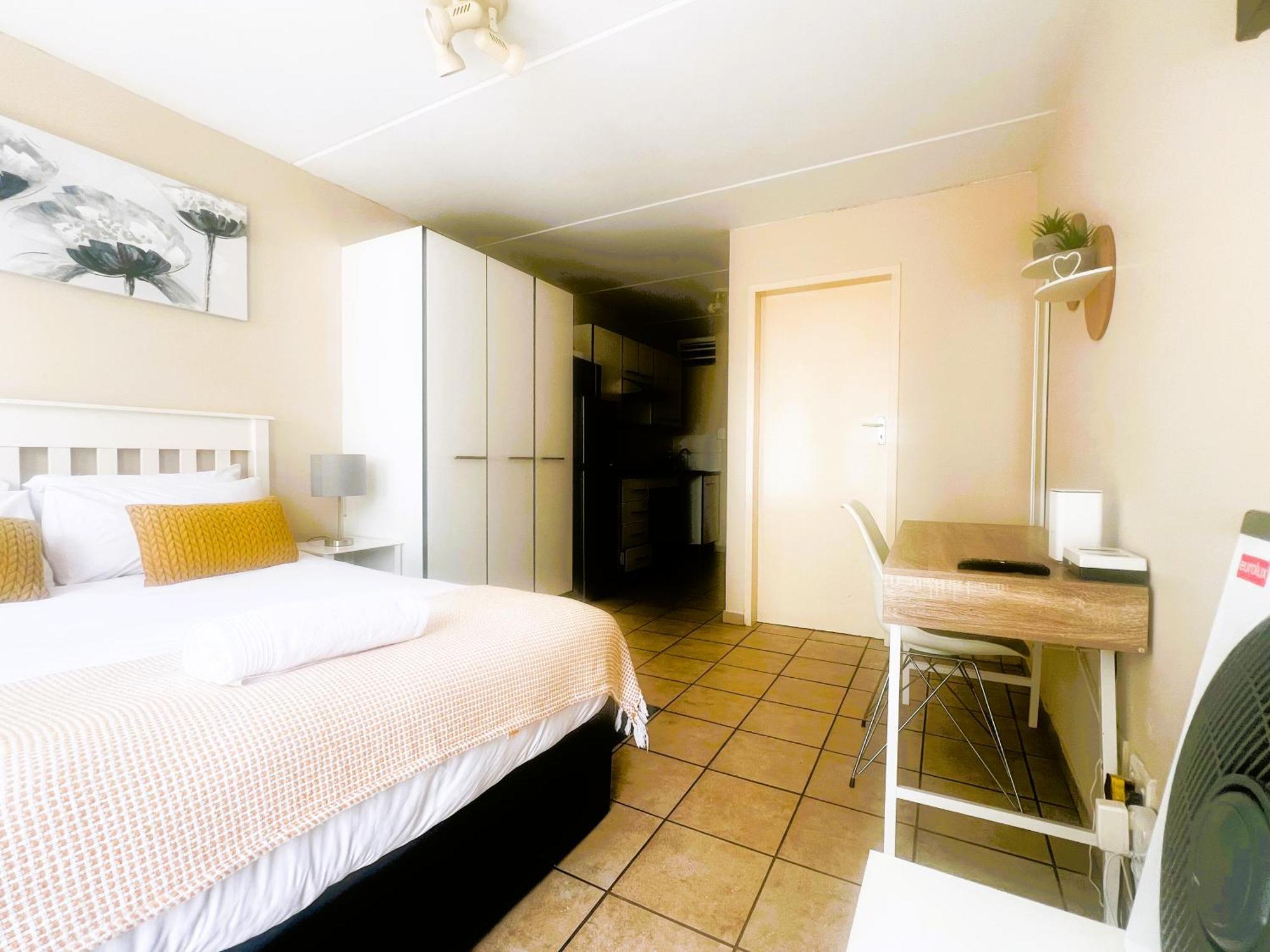 Smart And Cozy Studio With Netflix And Showmax Pretoria-Noord Buitenkant foto