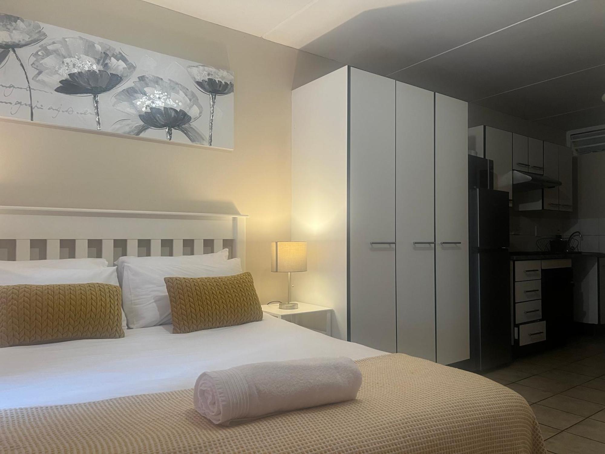 Smart And Cozy Studio With Netflix And Showmax Pretoria-Noord Buitenkant foto